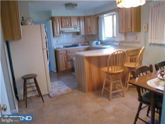 1067 Valley Road Warminster, PA 18974 - Photo 2 of 12 Gallery Image 2