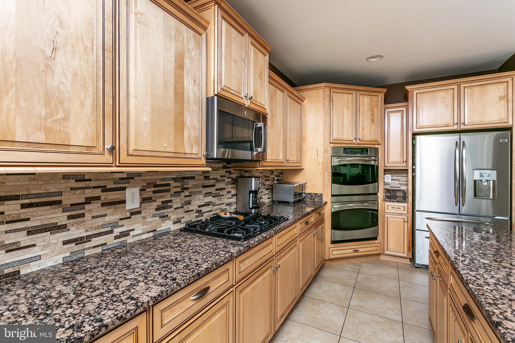 2304 Crabury Road Baltimore, MD 21209 - Photo 7 of 50