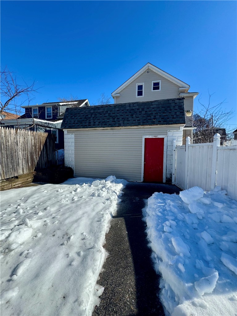 166 Lowell Avenue Providence, RI 02909 - Photo 5 of 30