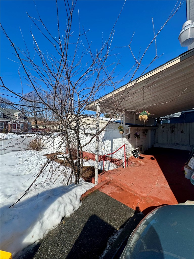 166 Lowell Avenue Providence, RI 02909 - Photo 7 of 30