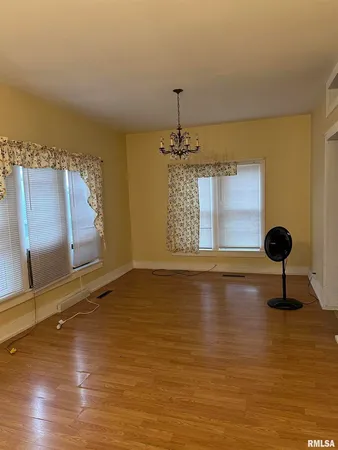 $52,500 | 25 South Walnut Street, Tamaroa, IL 62888