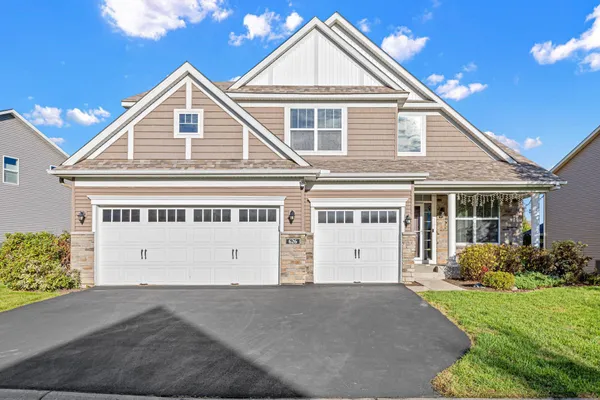 $795,000 | 626 Eastgate Parkway, Mahtomedi, MN 55115