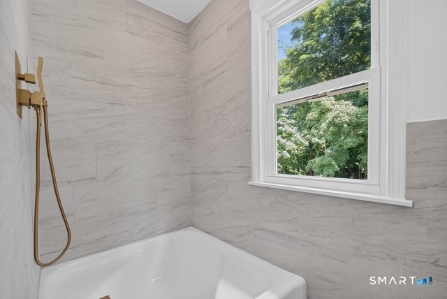 152 Summit Road Prospect, CT 06712 - Photo 11 of 39