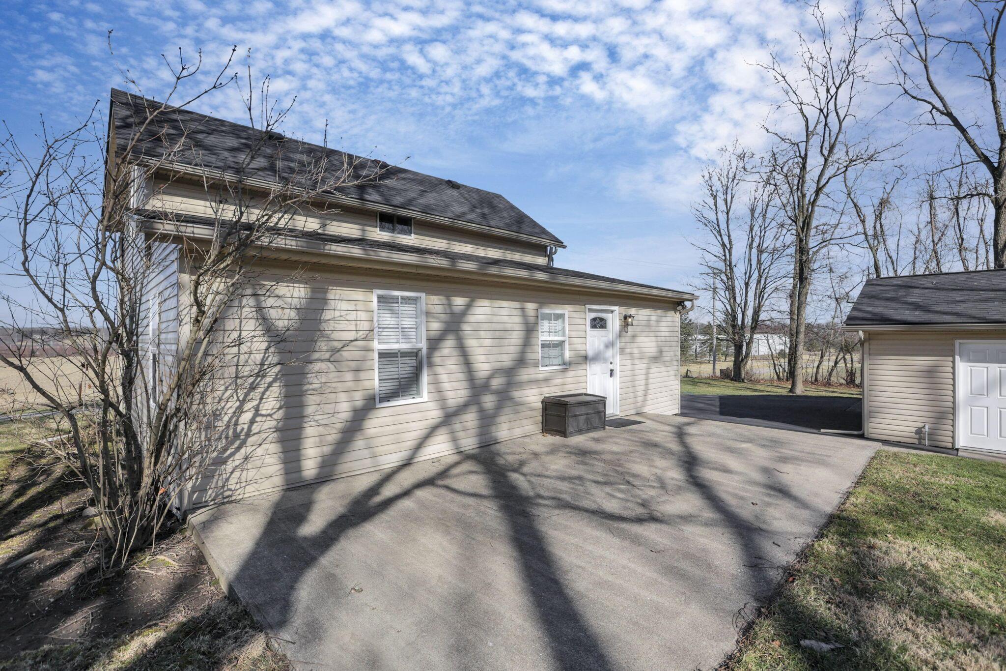 7195 Alspach Road Northwest Lancaster, OH 43130 - Photo 23 of 30 charming patio