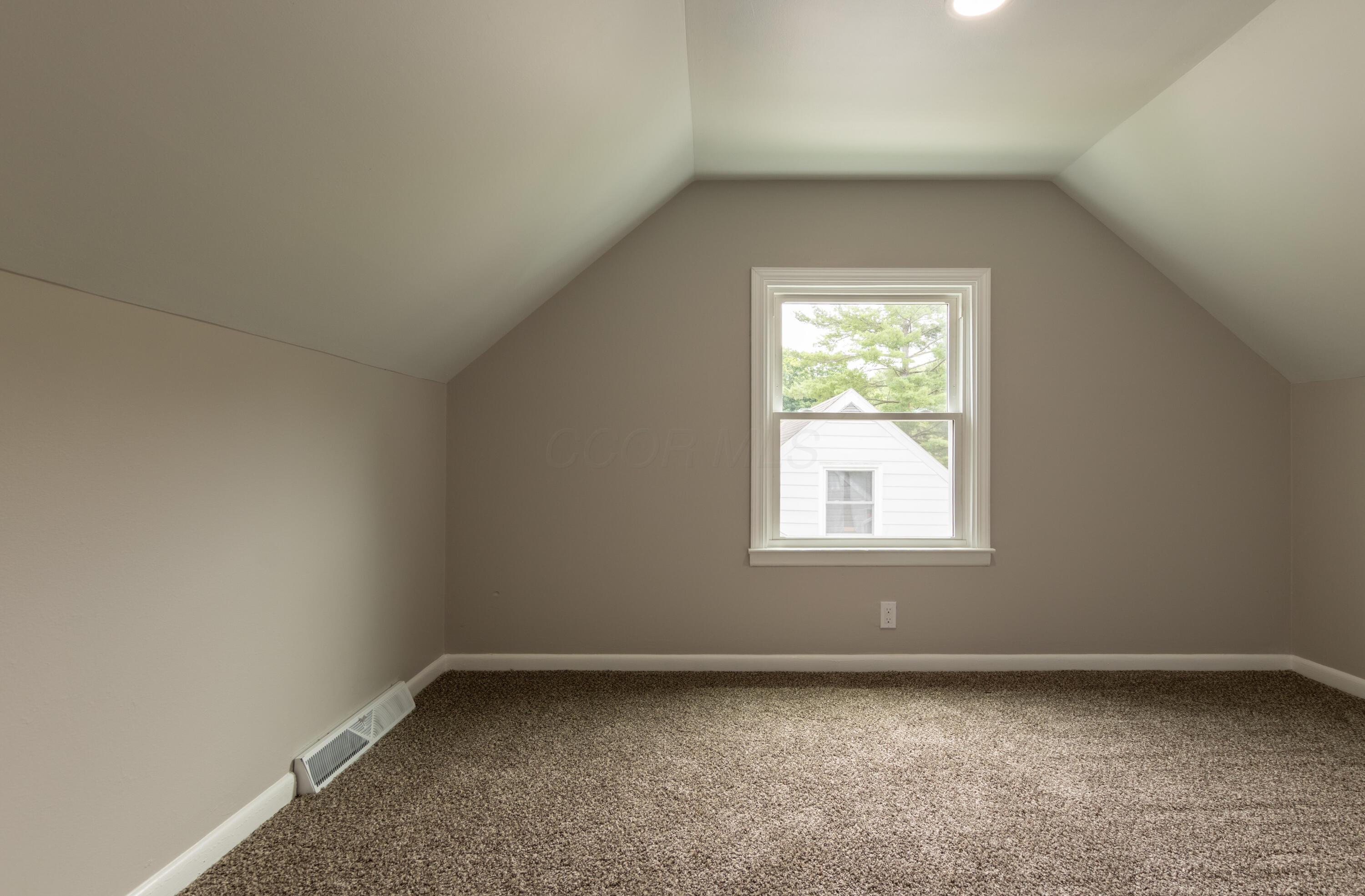 819 Spring Street Lancaster, OH 43130 - Photo 22 of 37 bedroom 4