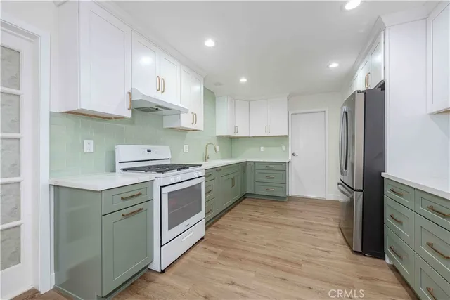 $4,900 | 17391 Waal Circle, Huntington Beach, CA 92647