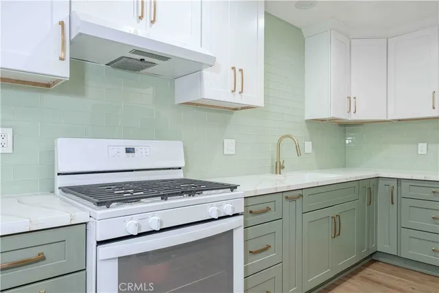 $4,900 | 17391 Waal Circle, Huntington Beach, CA 92647