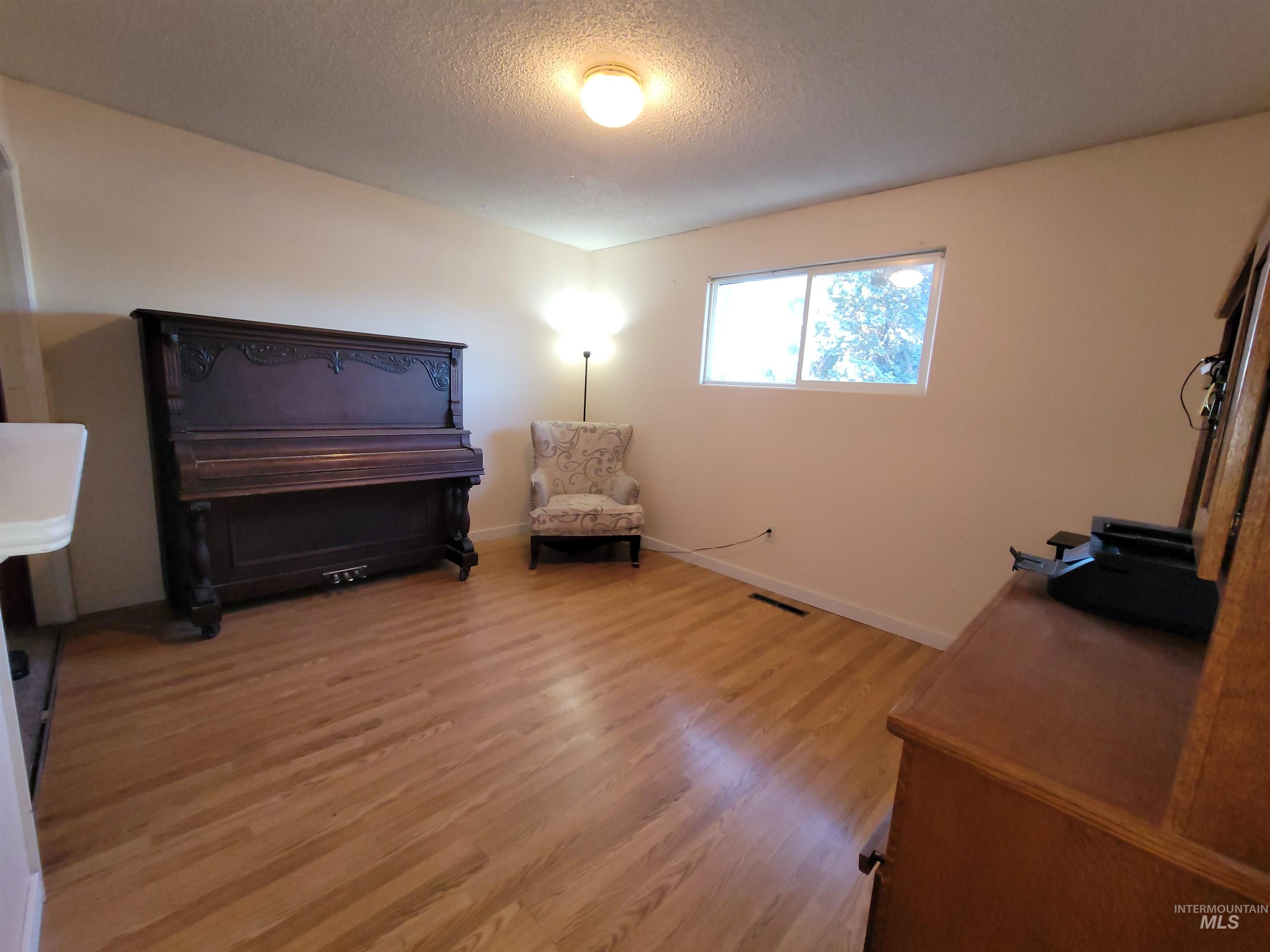 2020 Powers Avenue Lewiston, ID 83501 - Photo 23 of 50