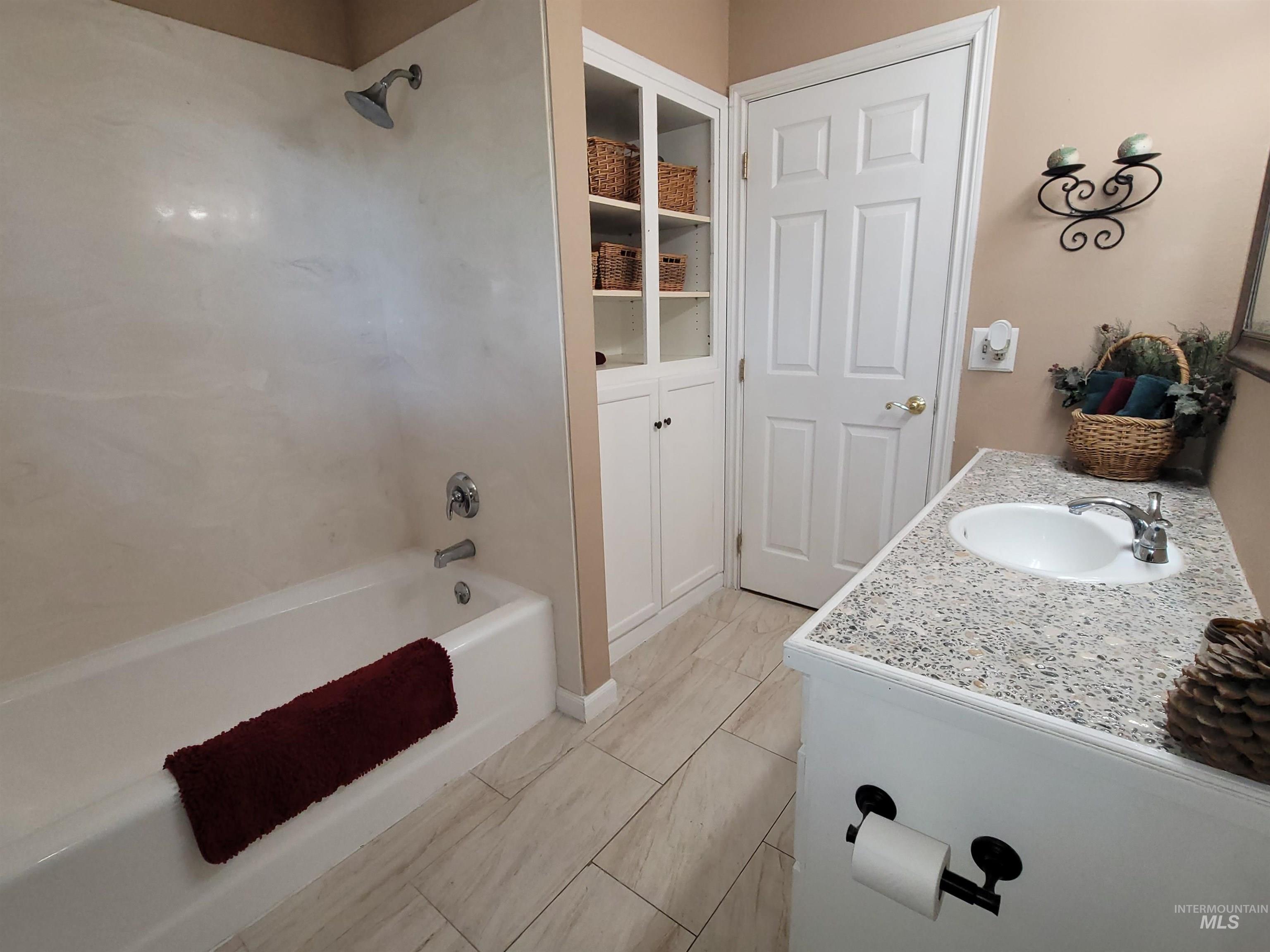 2020 Powers Avenue Lewiston, ID 83501 - Photo 25 of 50