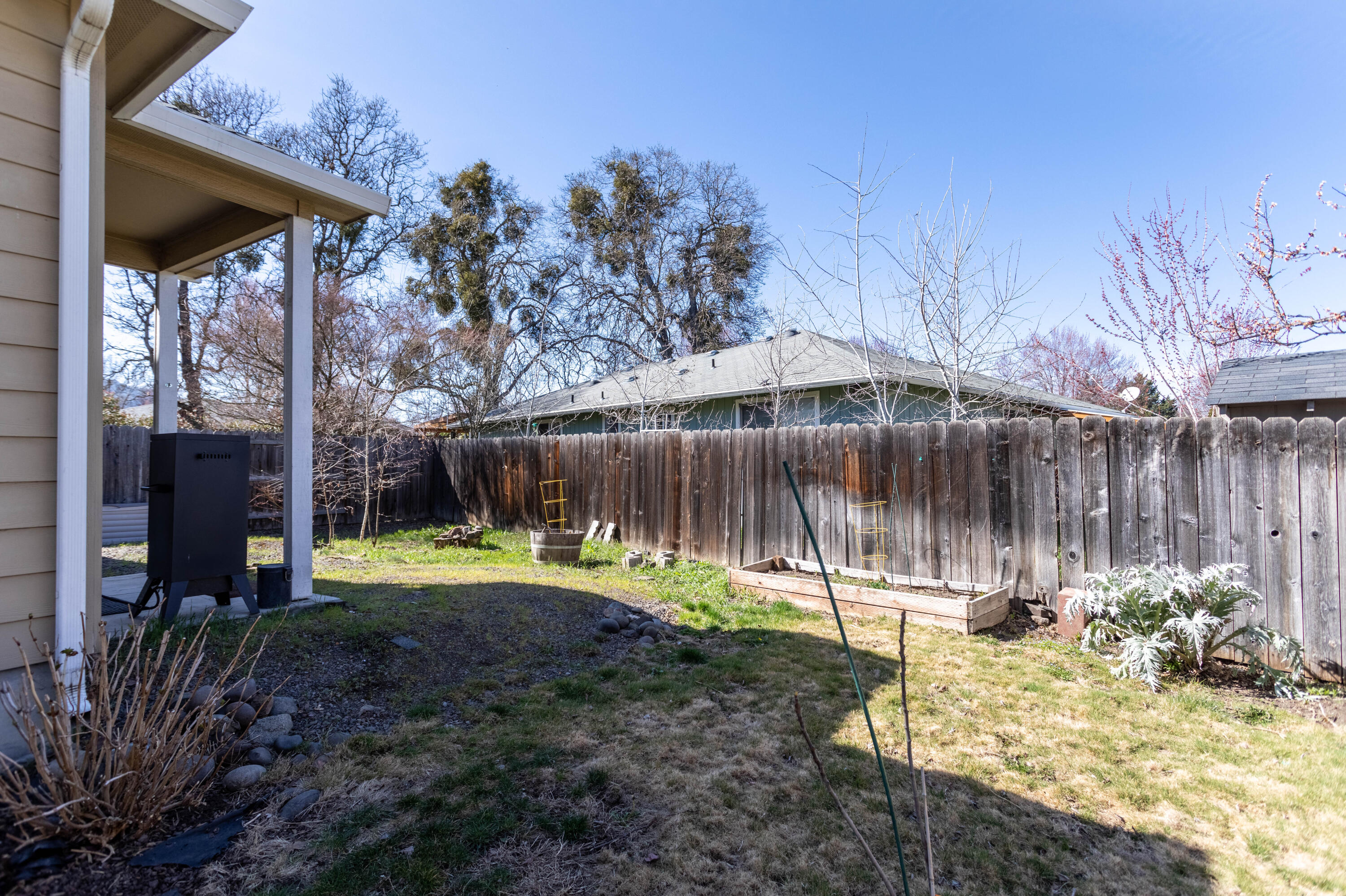 1012 Megan Lane Phoenix, OR 97535 - Photo 30 of 35 1