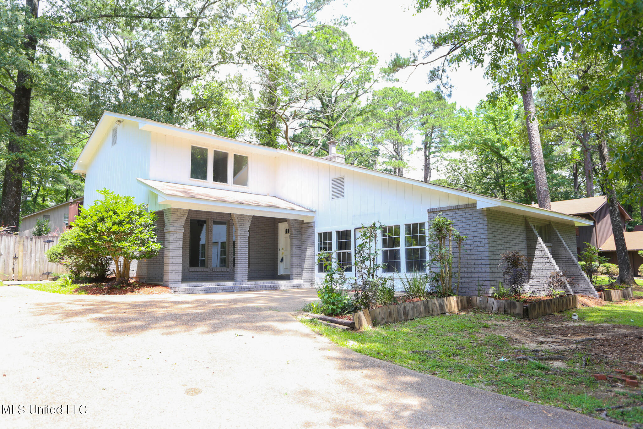 5353 Terry Road Jackson, MS 39272 - Photo 1 of 39 IMG_1859