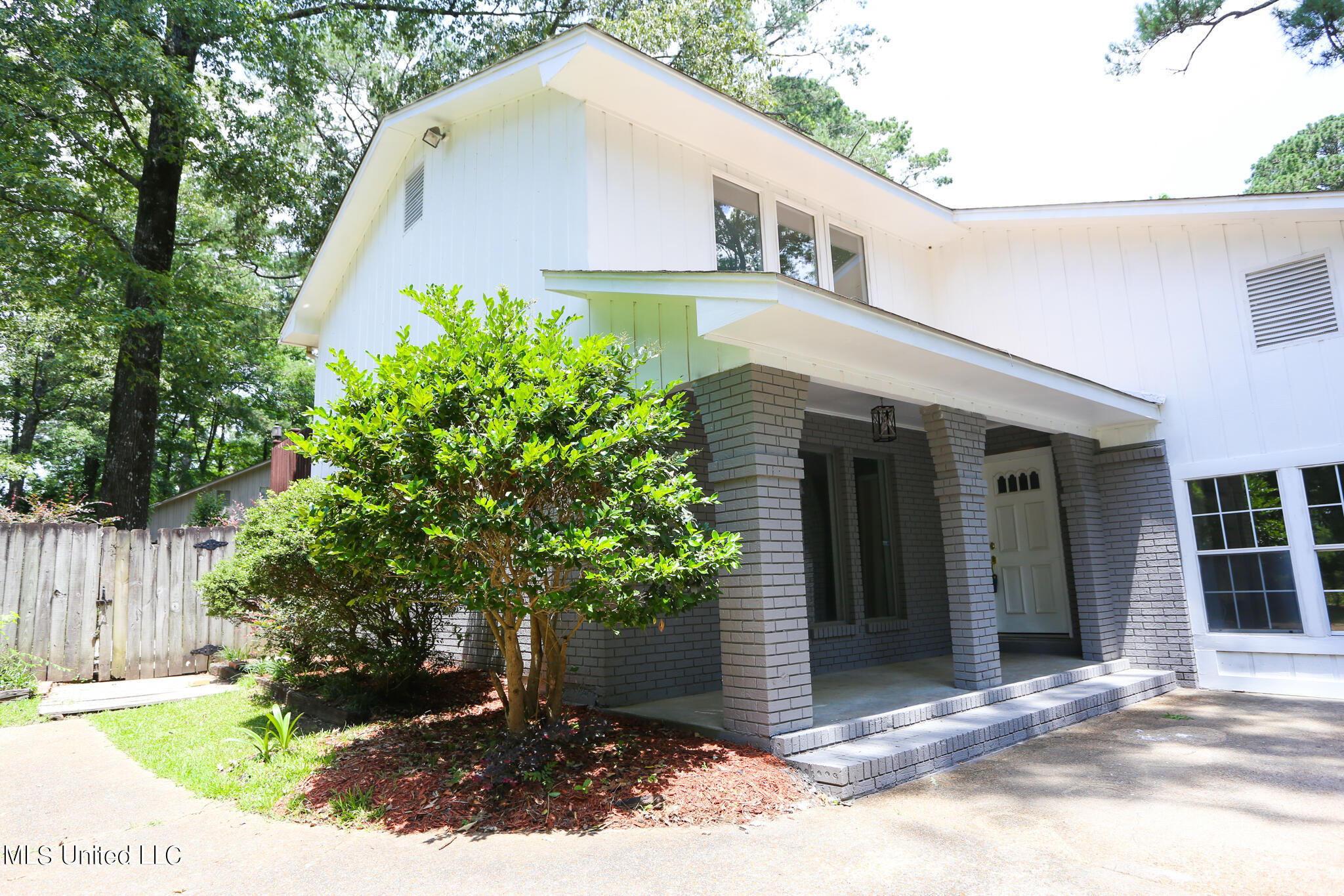 5353 Terry Road Jackson, MS 39272 - Photo 3 of 39 IMG_1867