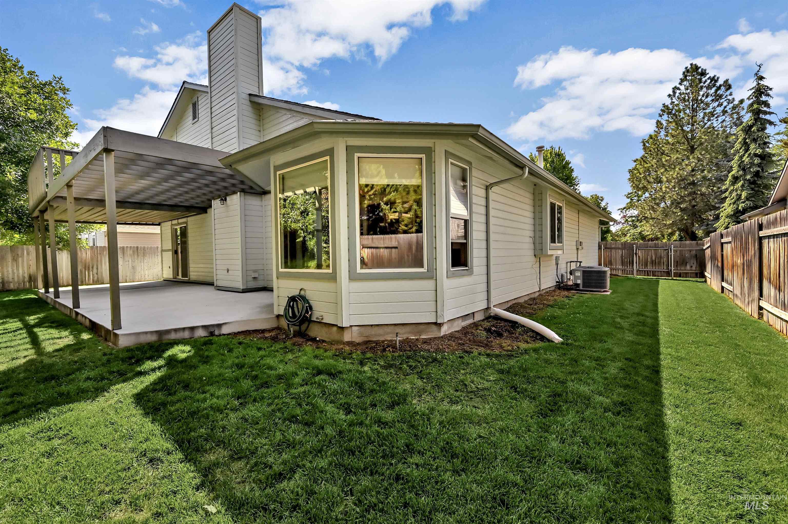 3327 South Crosspoint Avenue Boise, ID 83706 - Photo 29 of 32