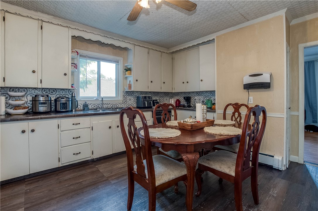 32 Vine Street Woonsocket, RI 02895 - Photo 9 of 34