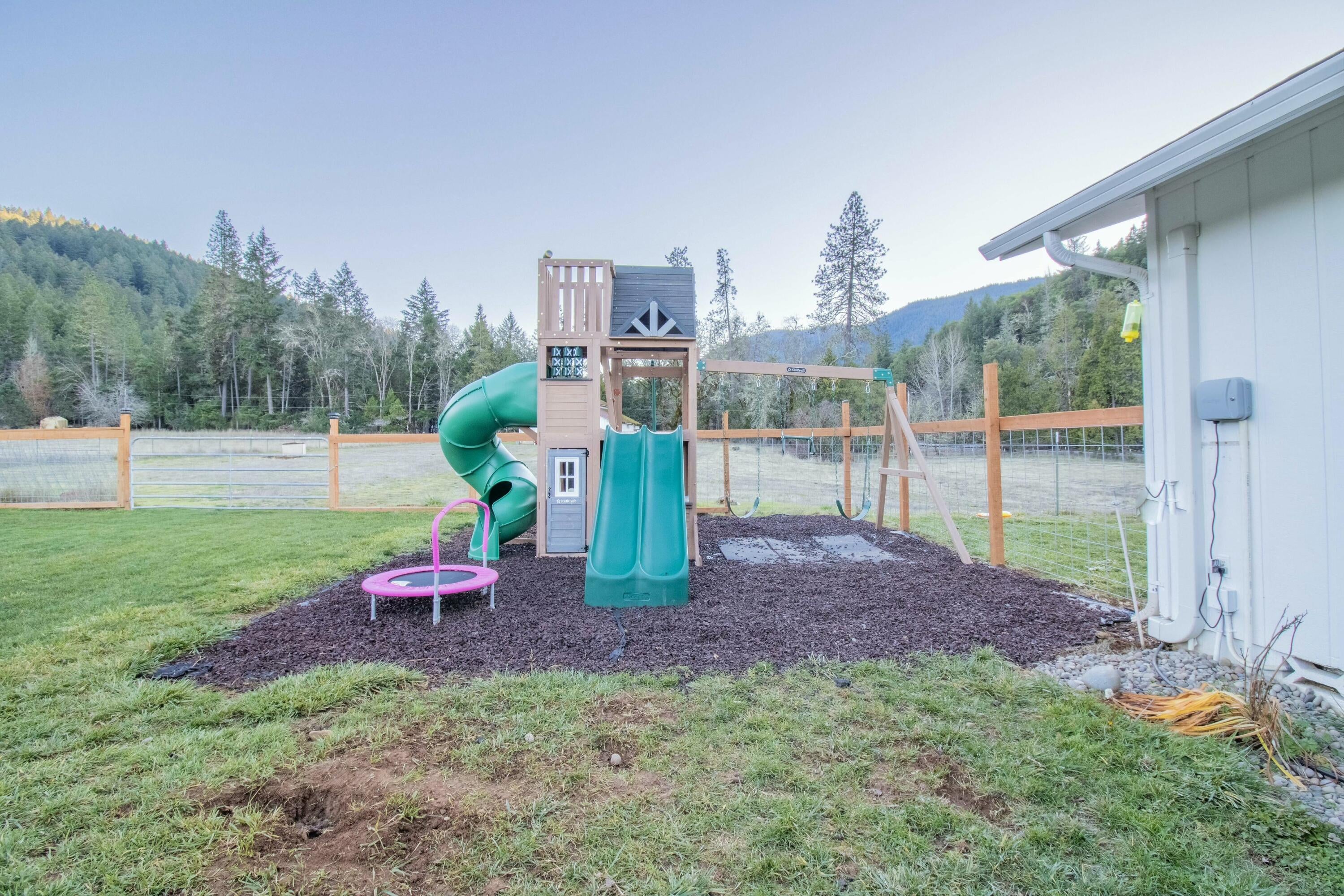 3701 Winona Road Grants Pass, OR 97526 - Photo 30 of 45 tempImagejbalei