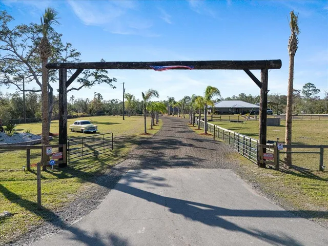 $750,000 | 13519 Northeast 14th Avenue, Okeechobee, FL 34972