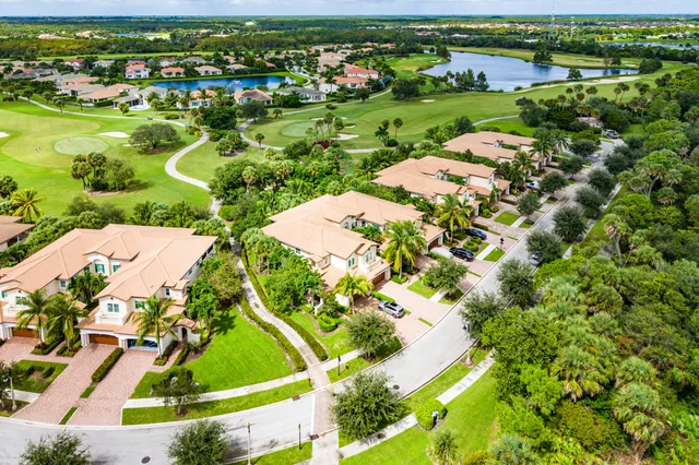 $985,000 | 187 Tresana Boulevard, Unit 151, Jupiter, FL 33478