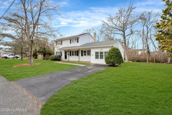 $4,600 | 429 Lake Avenue, Oakhurst, NJ 07755