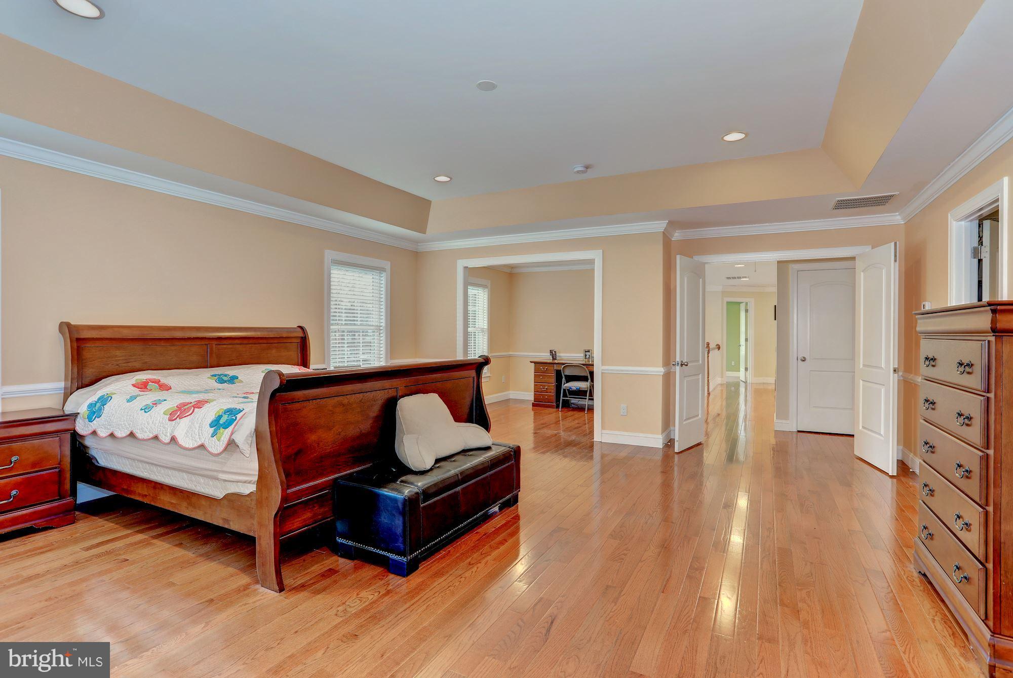 8725 Redman Street Springfield, VA 22153 - Photo 16 of 30 Bedroom (Master)