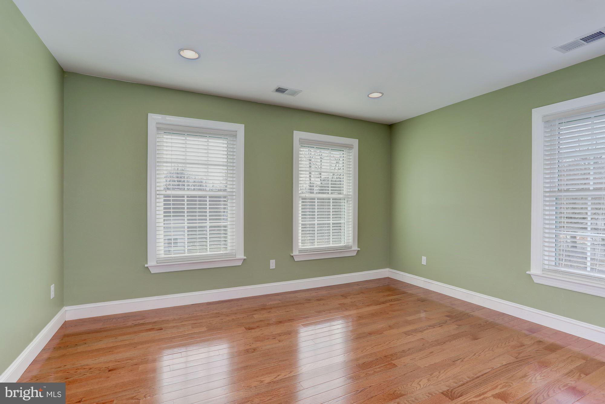 8725 Redman Street Springfield, VA 22153 - Photo 23 of 30 Bedroom