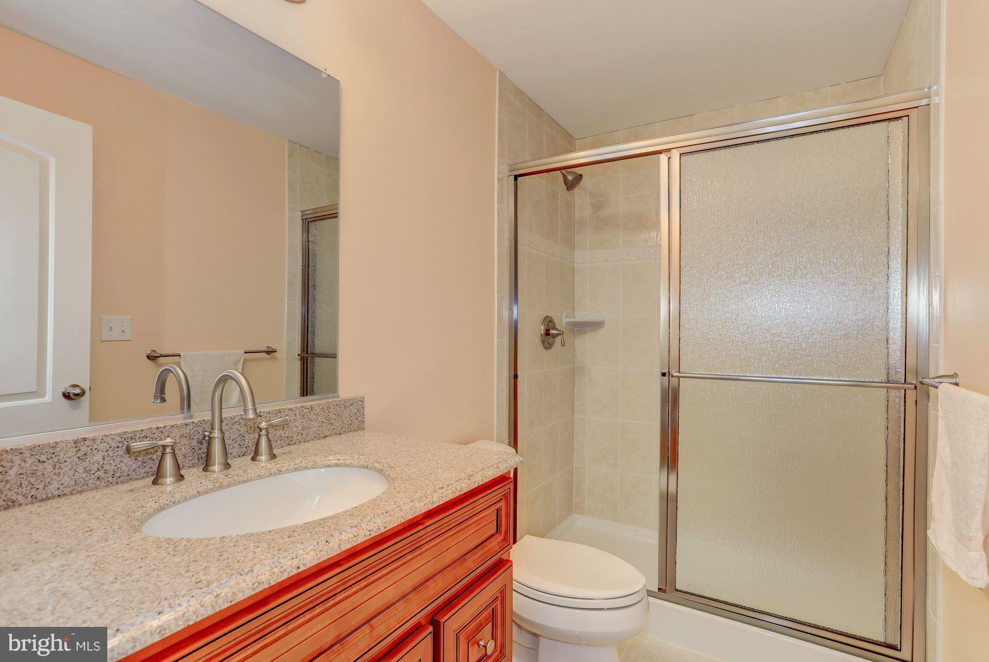 8725 Redman Street Springfield, VA 22153 - Photo 28 of 30 Bath
