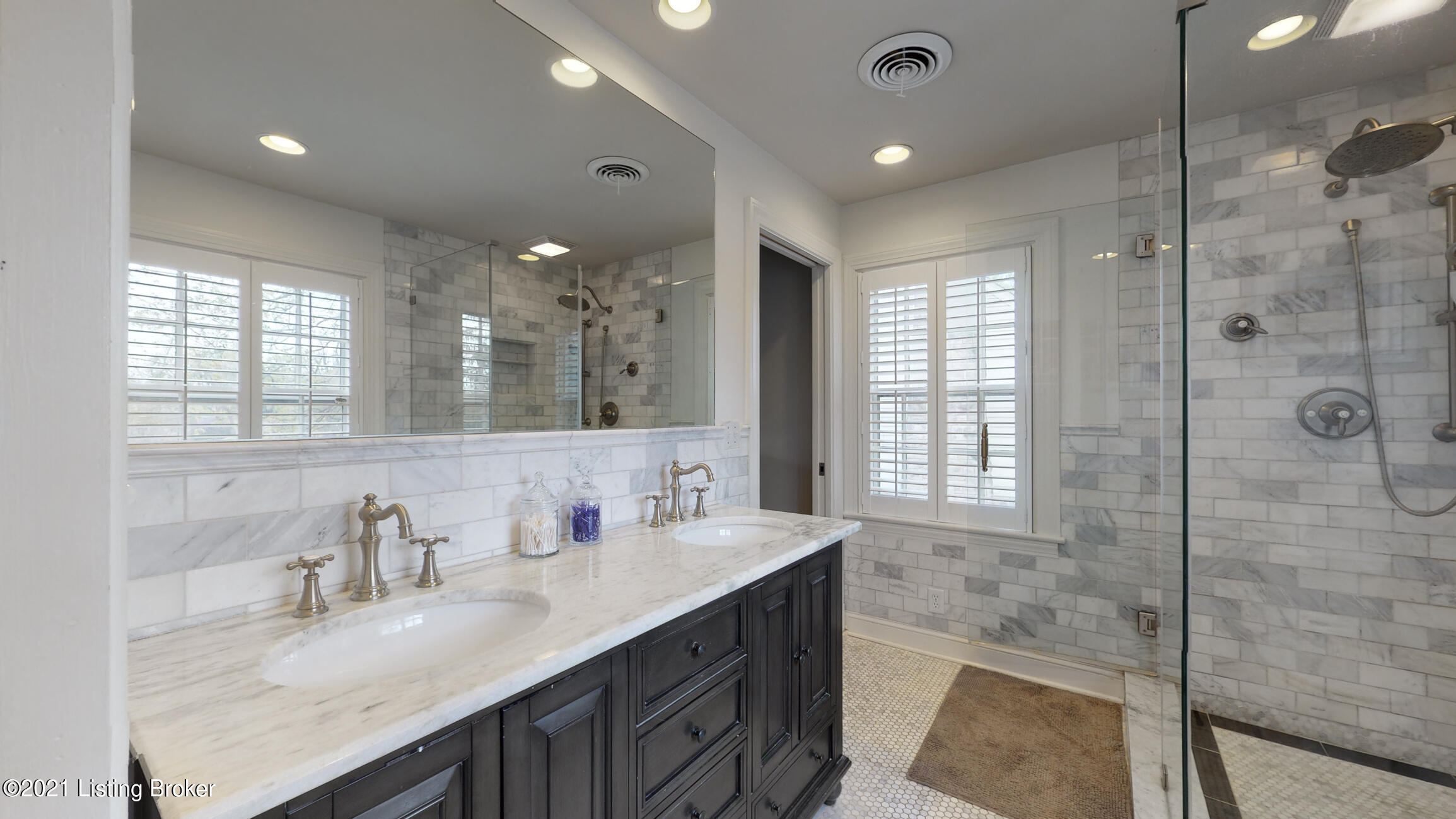 1701 Gresham Road Louisville, KY 40205 - Photo 34 of 52 1701 Gresham Rd-1034
