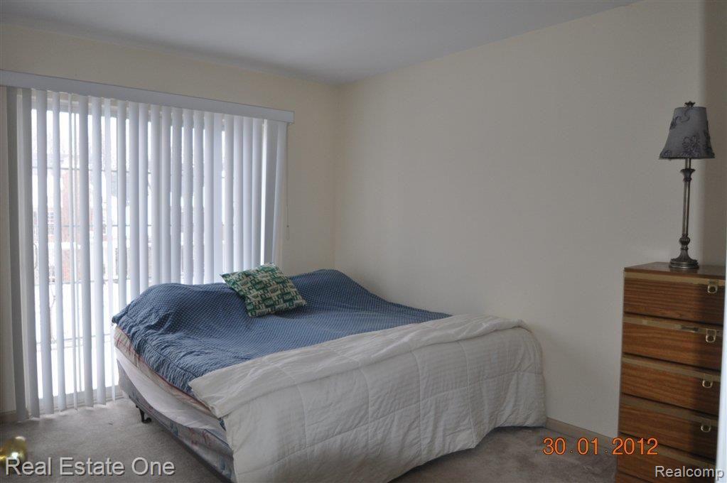 3606 Tremonte Circle, Unit 270 Rochester, MI 48306 - Photo 9 of 16 3606 Tremonte 009 - Copy.JPG