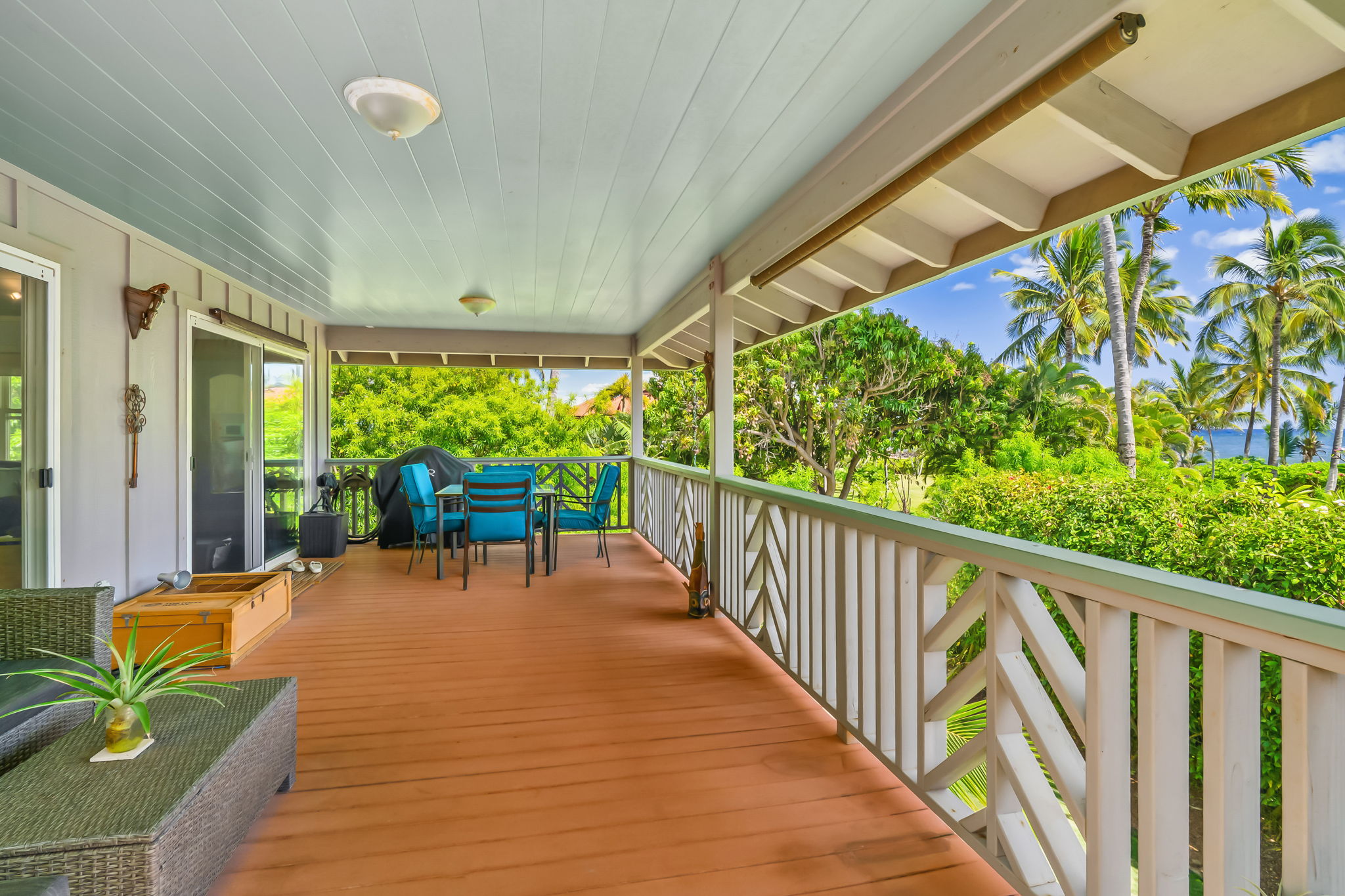 8244 A Elepaio Road Kekaha, HI 96752 - Photo 4 of 21 a view of balcony with furniture