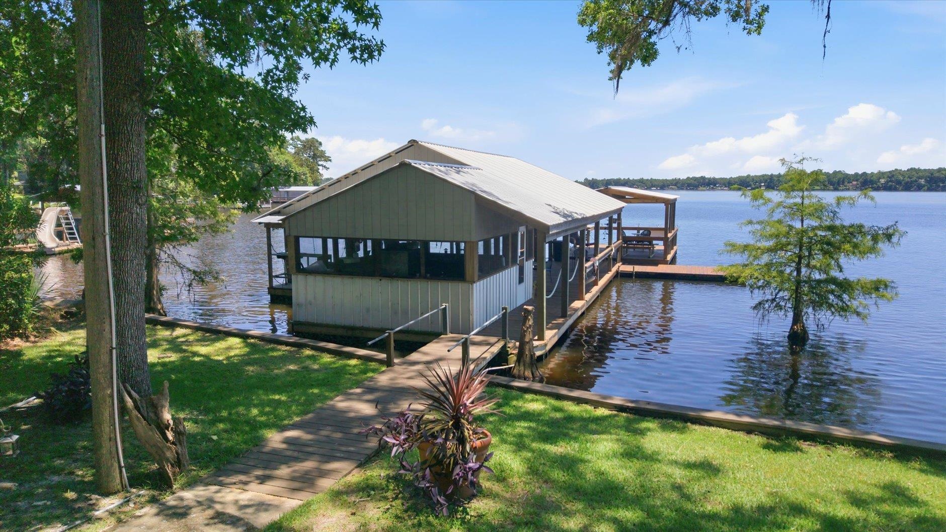 3015 Cooks Landing Road Quincy, FL 32351 - Photo 2 of 57