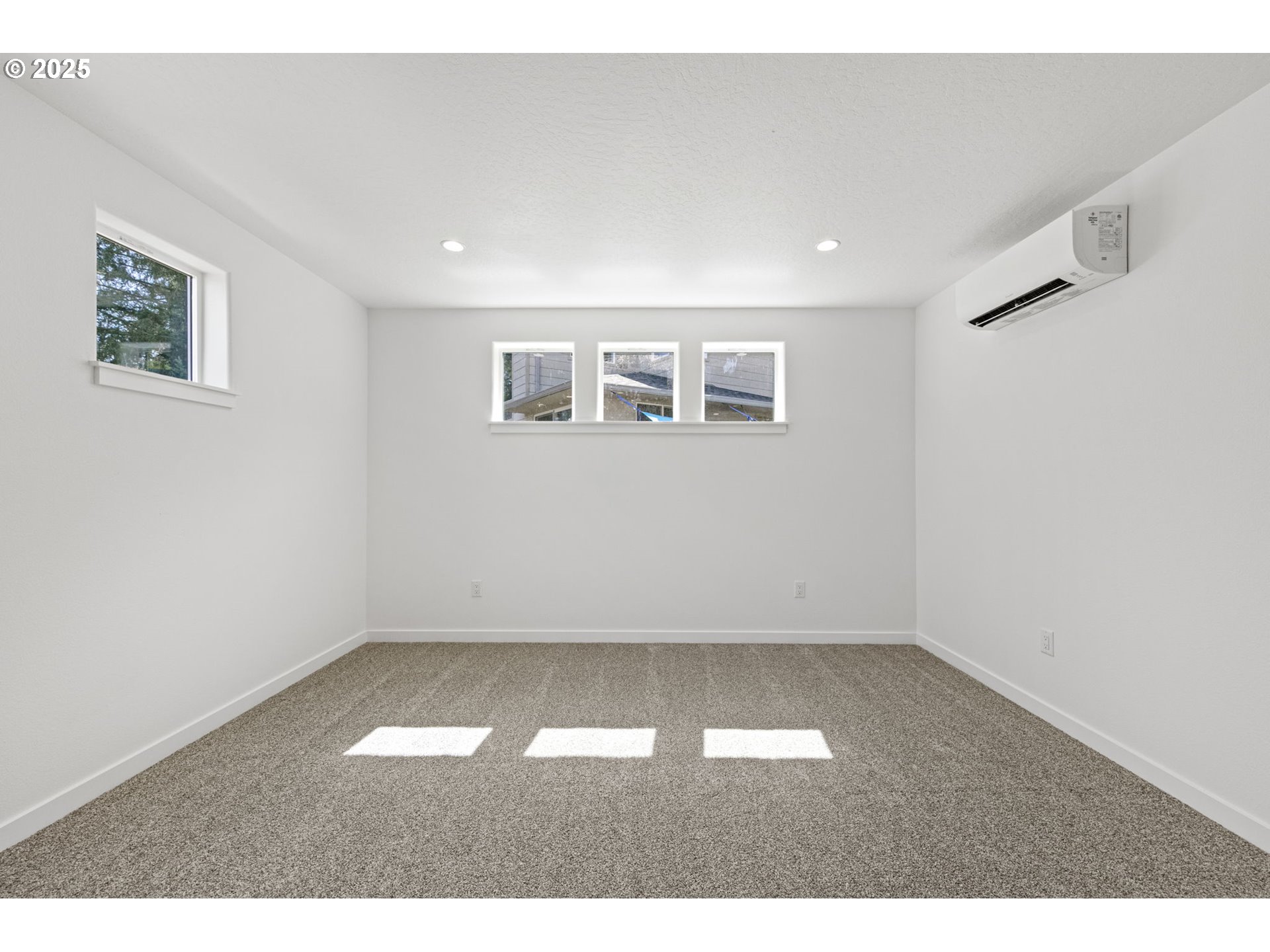 65 Bangle Court Cottage Grove, OR 97424 - Photo 22 of 44 a view of empty room