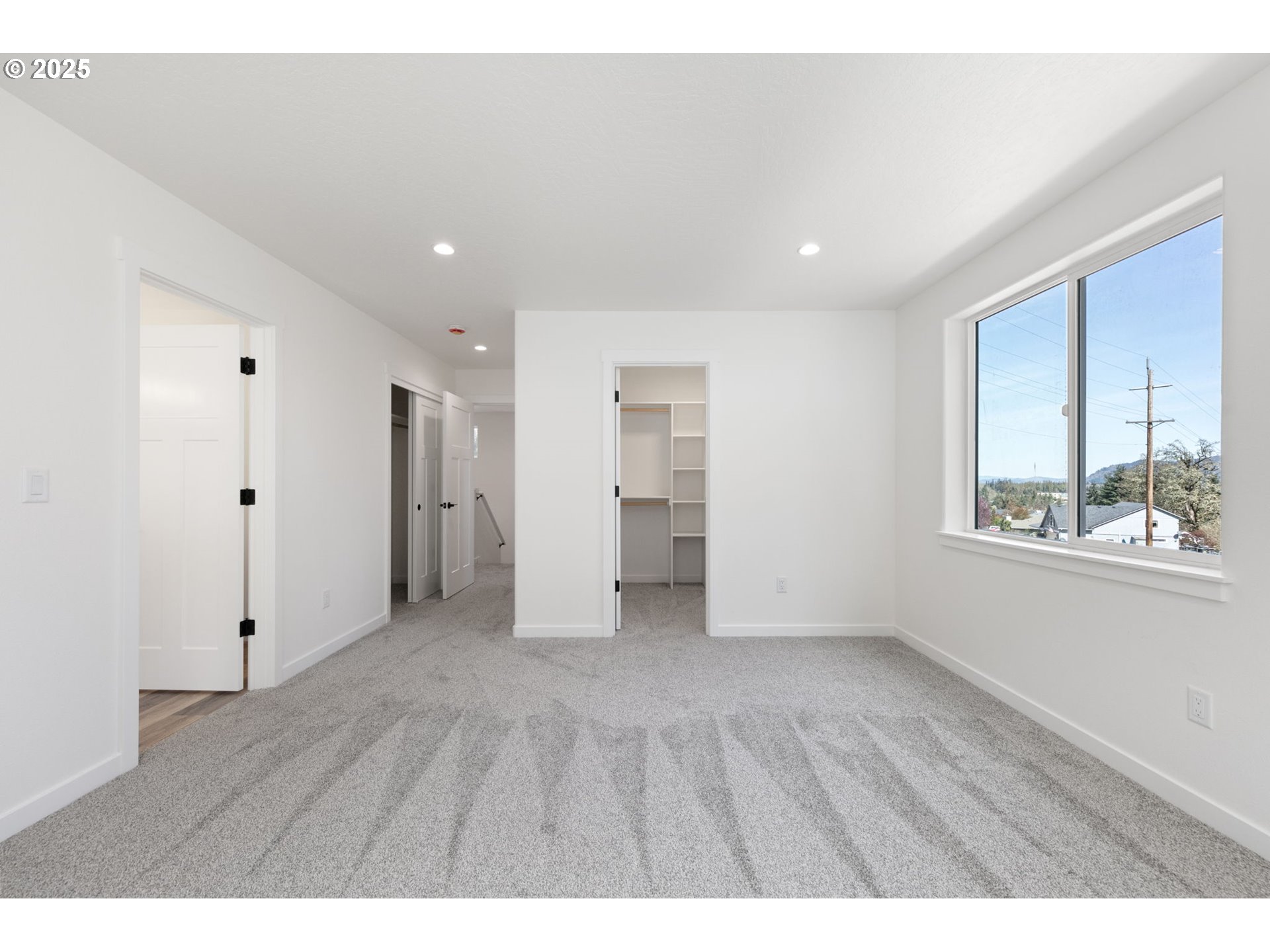 65 Bangle Court Cottage Grove, OR 97424 - Photo 23 of 44 a view of an empty room with a window