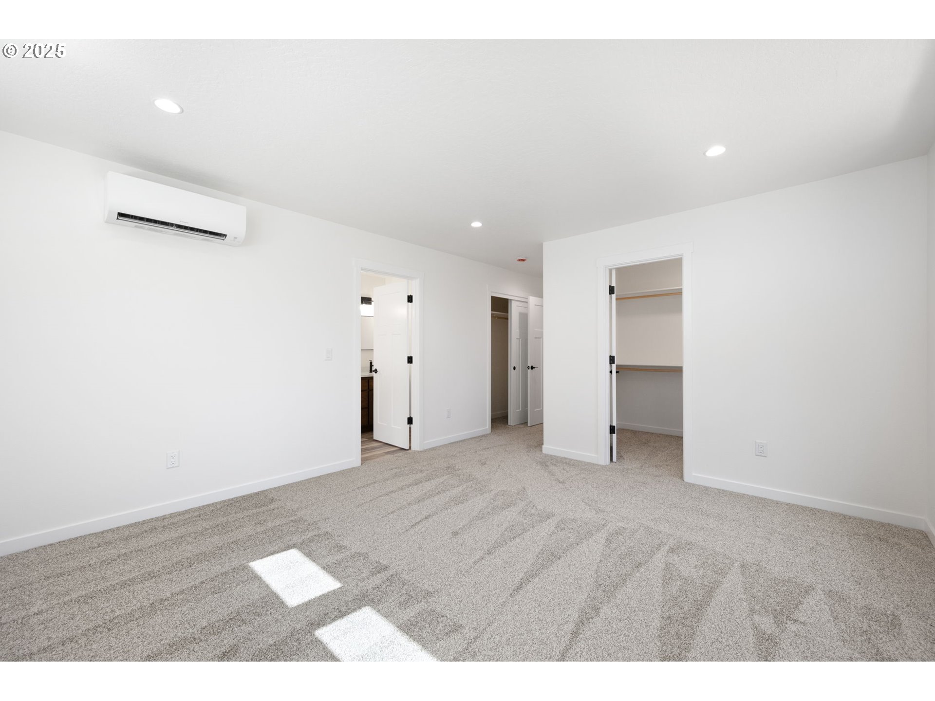 65 Bangle Court Cottage Grove, OR 97424 - Photo 24 of 44 a view of an empty room