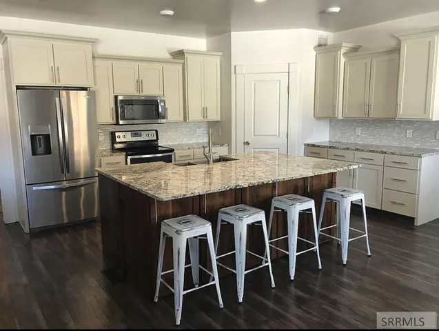 $499,900 | 161 Walnut Street, Ashton, ID 83420