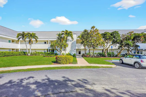 $390,000 | 1605 Highway 1, Unit 108M2, Jupiter, FL 33477