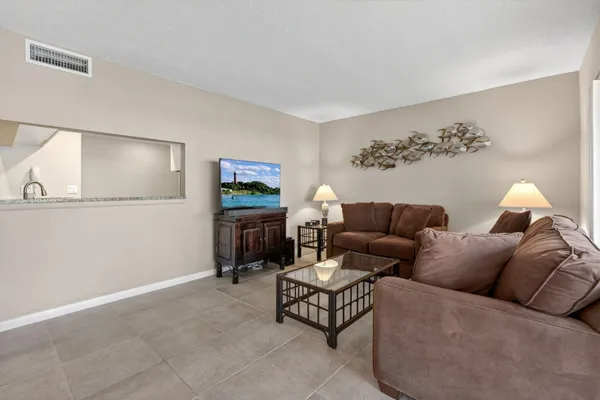 $390,000 | 1605 Highway 1, Unit 108M2, Jupiter, FL 33477