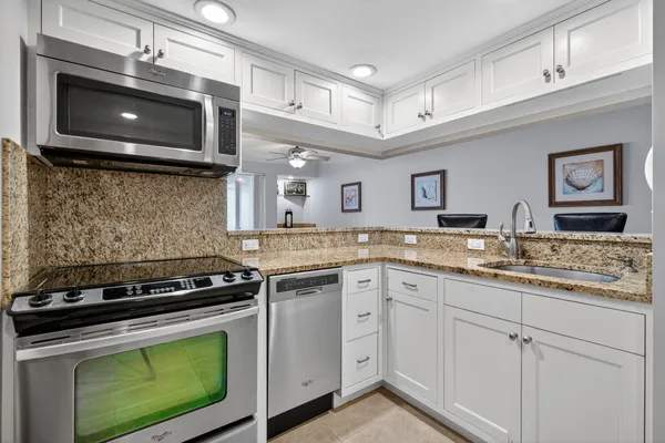 $390,000 | 1605 Highway 1, Unit 108M2, Jupiter, FL 33477