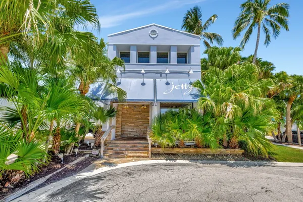 $390,000 | 1605 Highway 1, Unit 108M2, Jupiter, FL 33477