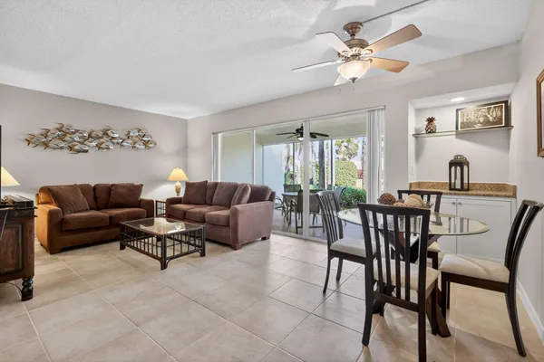 $390,000 | 1605 Highway 1, Unit 108M2, Jupiter, FL 33477