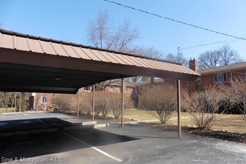 931 North Adams Road, Unit 8 Birmingham, MI 48009 - Photo 23 of 24