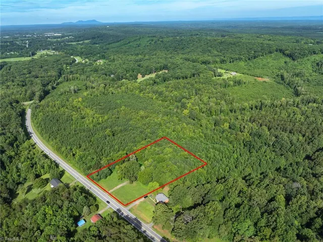 $199,900 | 5261 Highway 135, Stoneville, NC 27048