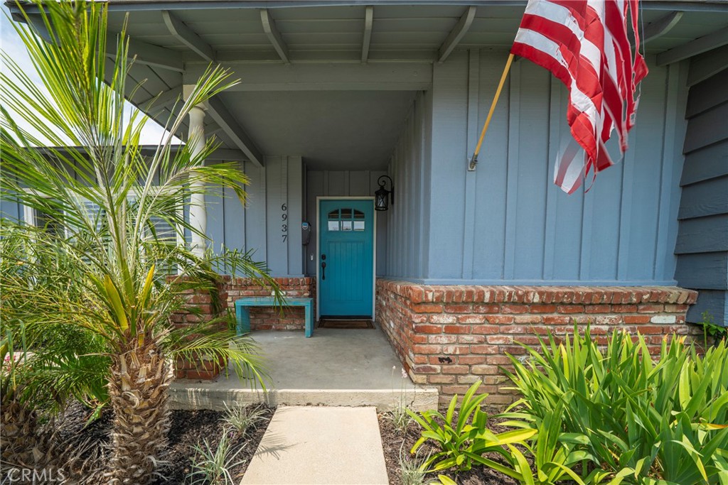 6937 Broadway Whittier, CA 90606 - Photo 3 of 27 a view of a entryway door of the house