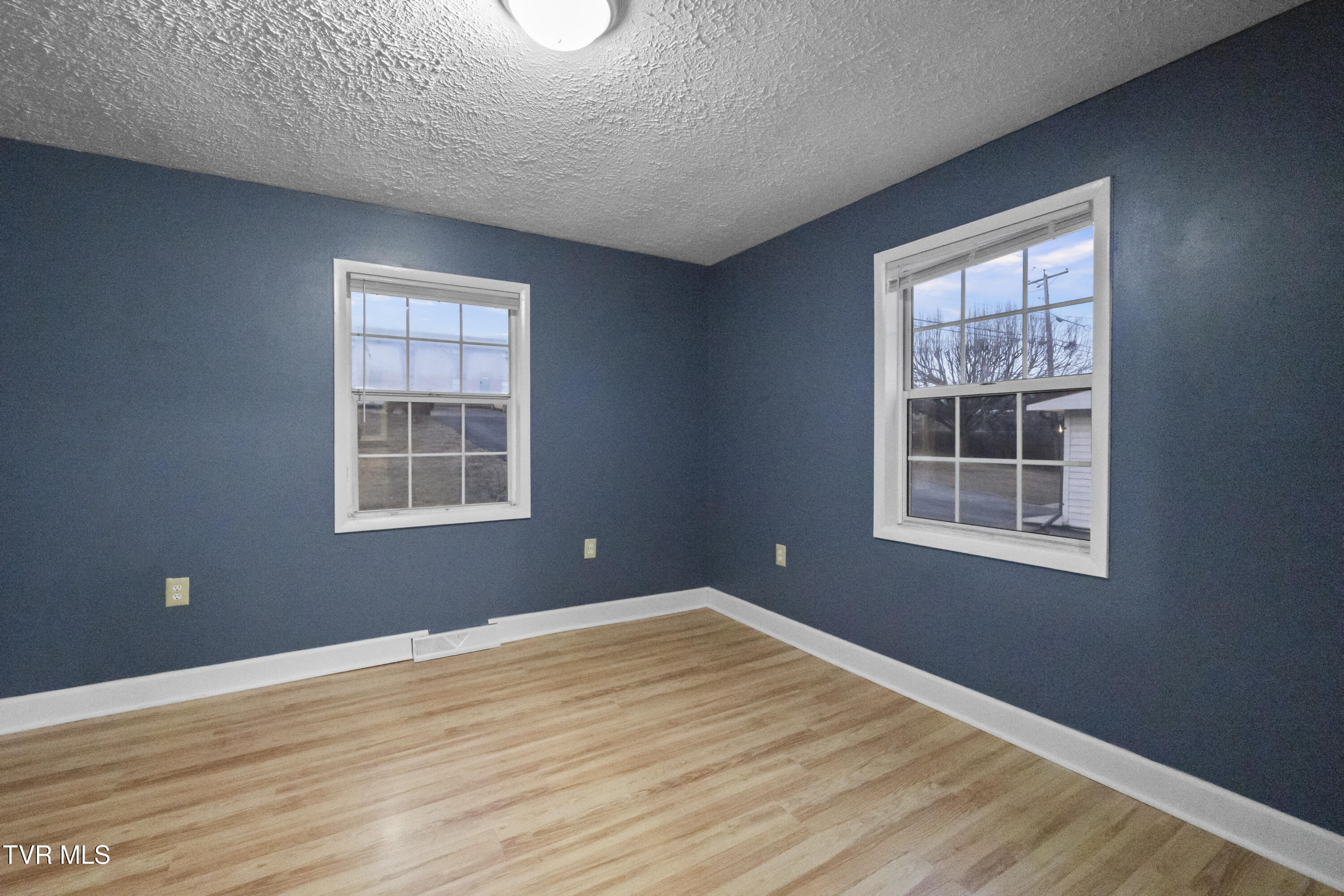 1002 Kiser Boulevard Greeneville, TN 37745 - Photo 30 of 50 DSC00242