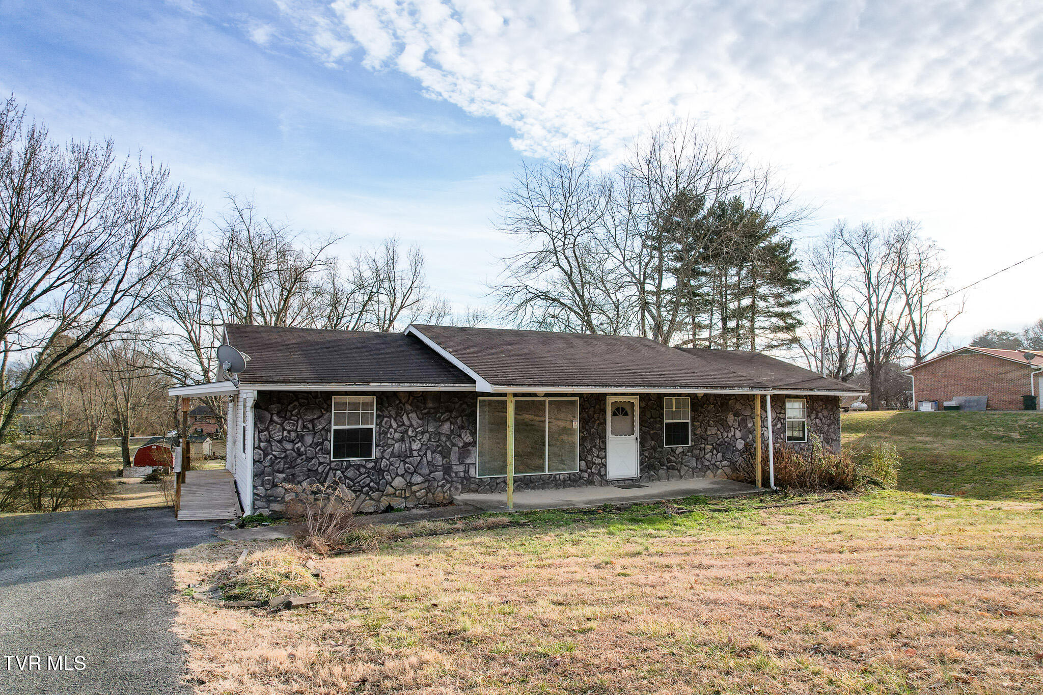 1002 Kiser Boulevard Greeneville, TN 37745 - Photo 3 of 50 DJI_0039