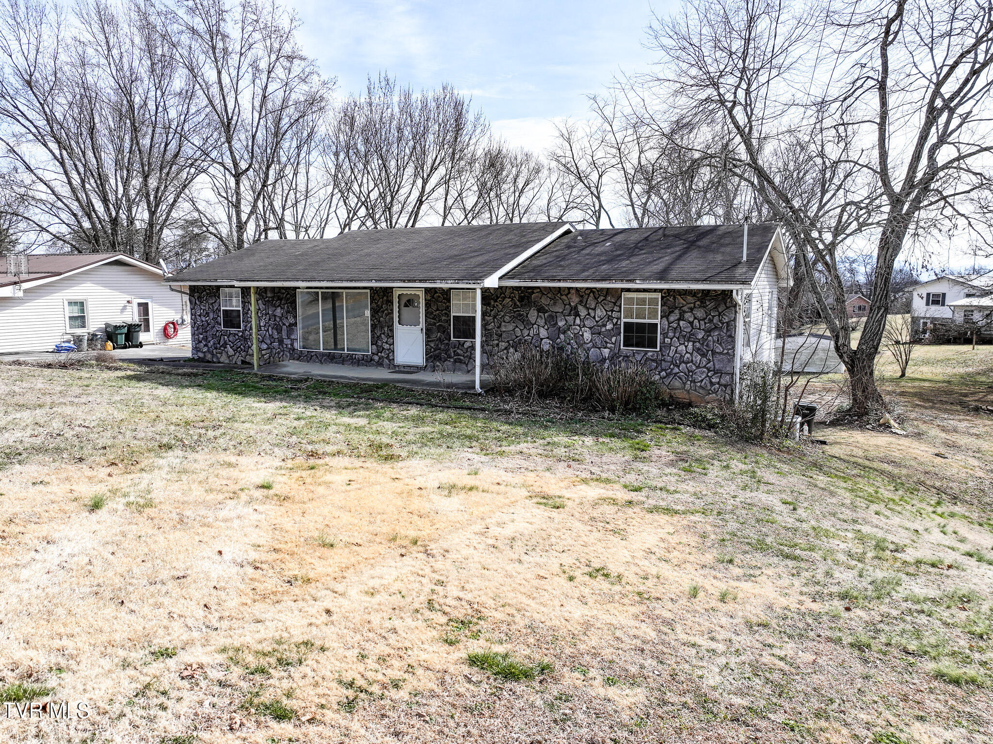 1002 Kiser Boulevard Greeneville, TN 37745 - Photo 4 of 50 DJI_20260214134413_0004_D