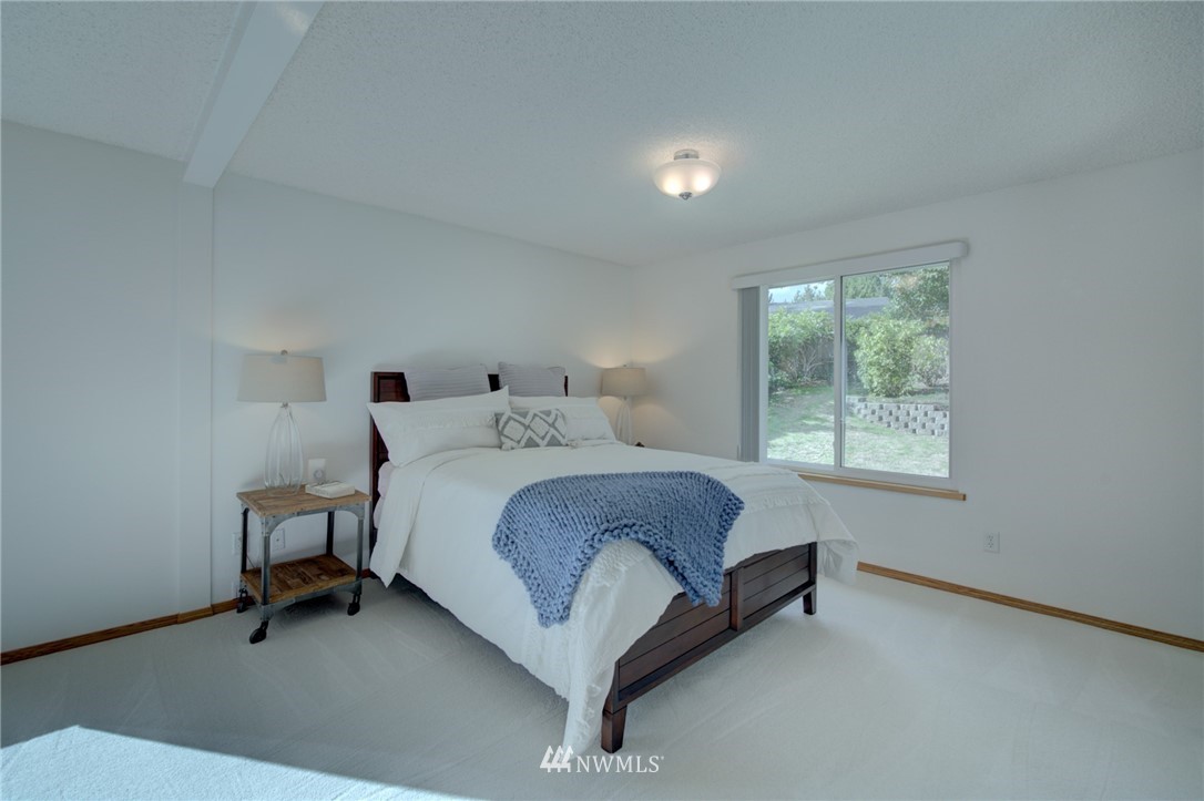 16301 134th Avenue Southeast Renton, WA 98058 - Photo 17 of 36 Gallery Image 17
