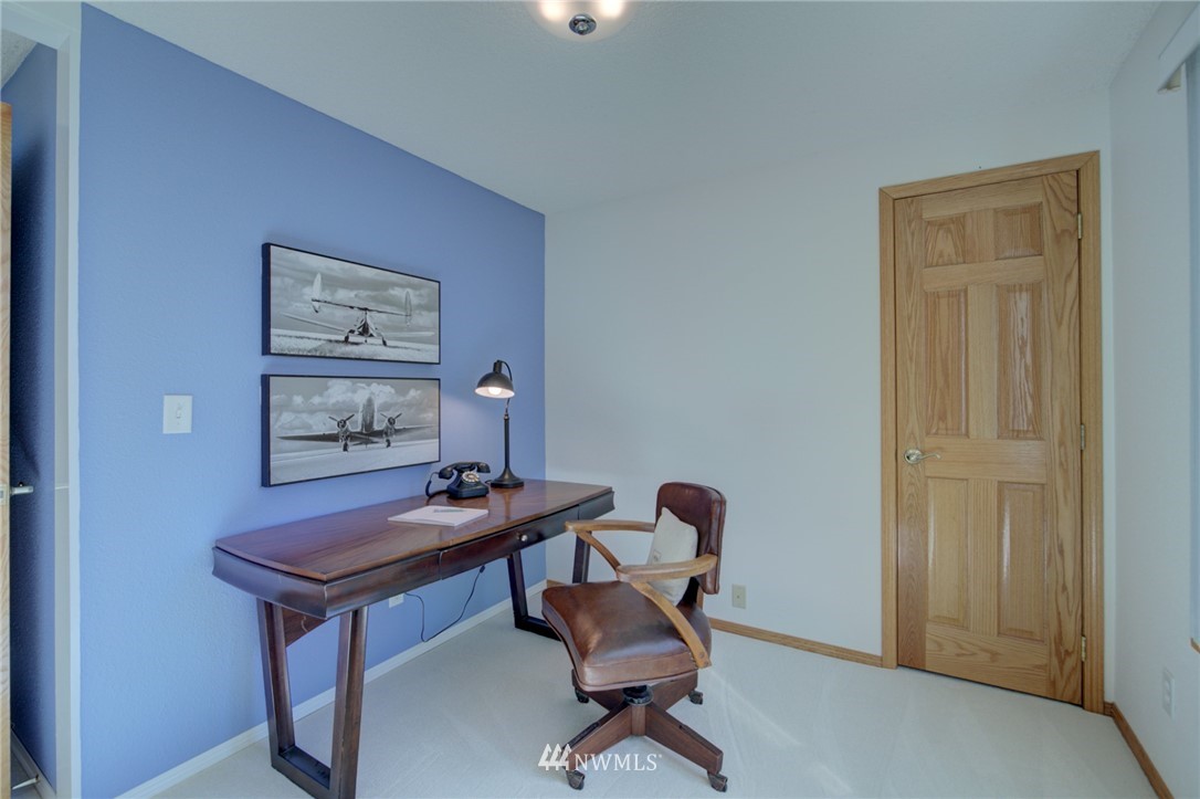16301 134th Avenue Southeast Renton, WA 98058 - Photo 19 of 36 Gallery Image 19