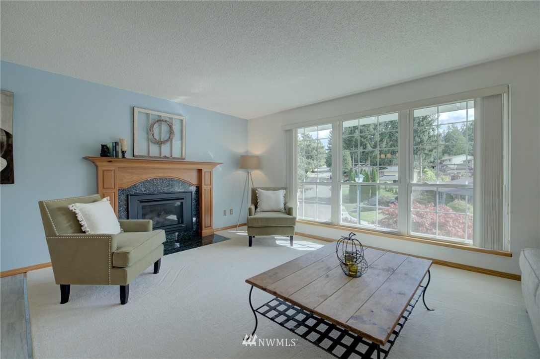 16301 134th Avenue Southeast Renton, WA 98058 - Photo 5 of 36 Gallery Image 5