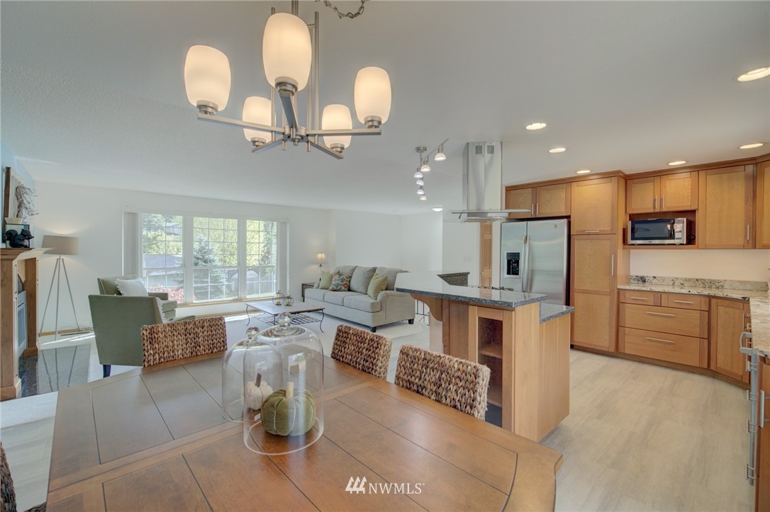 16301 134th Avenue Southeast Renton, WA 98058 - Photo 7 of 36 Gallery Image 7
