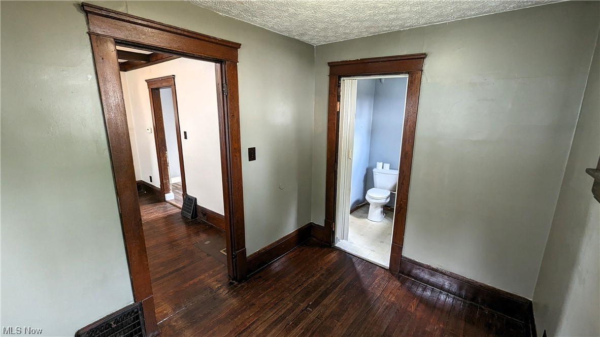 889 West Wilbeth Road Akron, OH 44314 - Photo 28 of 31