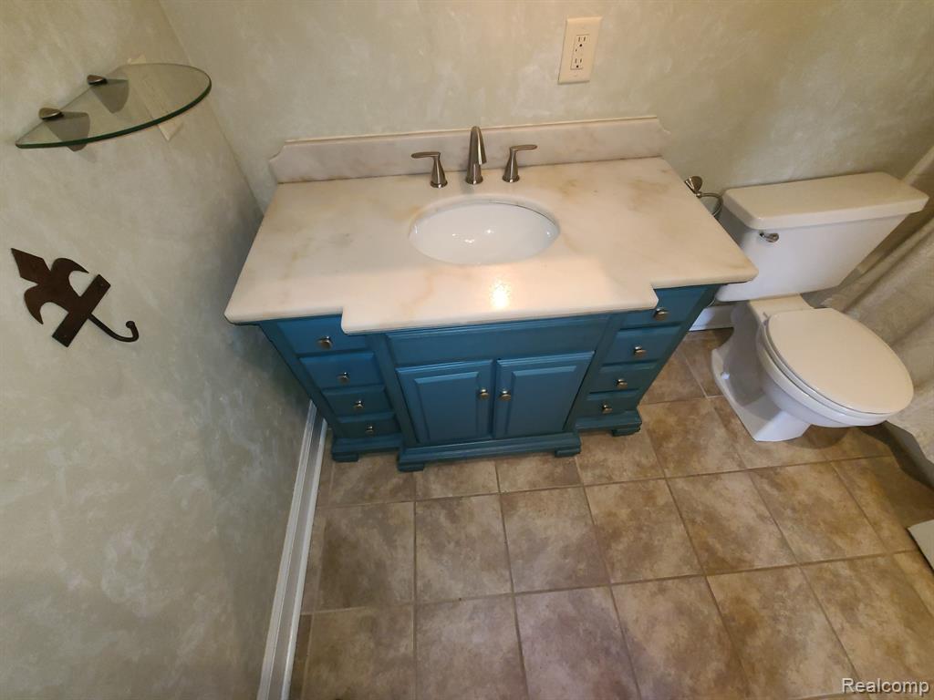 42442 Saratoga Road Canton, MI 48187 - Photo 26 of 42